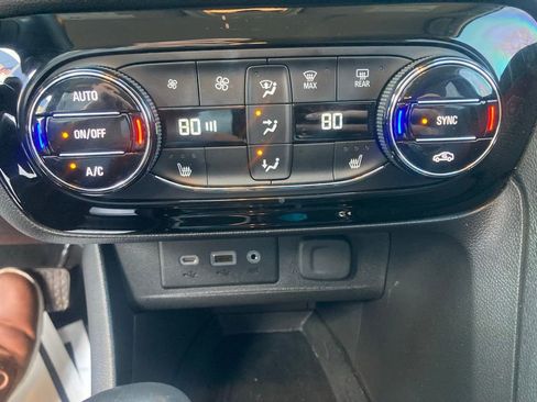 Certified 2021 Buick Encore GX Select image 25