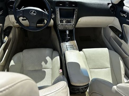 Used 2010 Lexus IS 350C image 13