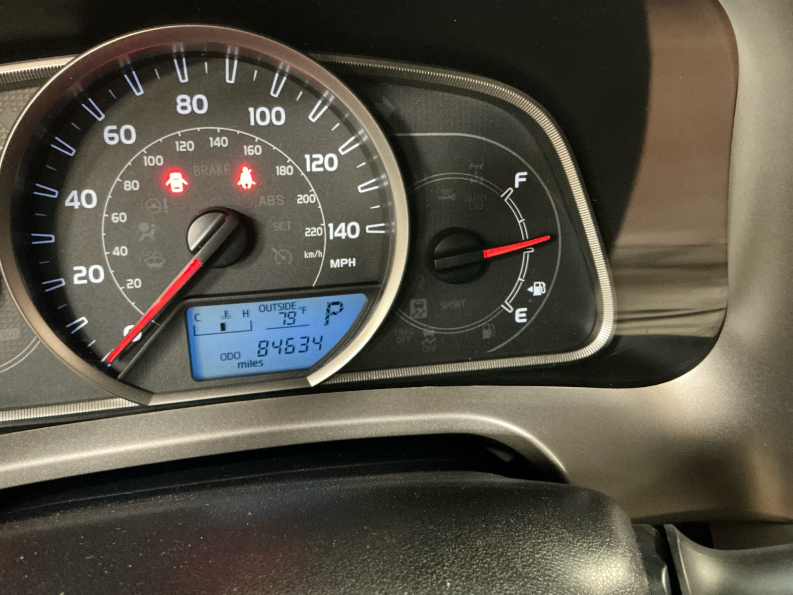 Used 2015 Toyota RAV4 LE AWD/4WD image 11