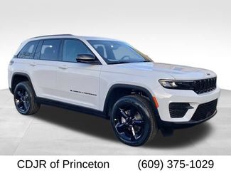 New 2025 Jeep Grand Cherokee Altitude 360° Tour