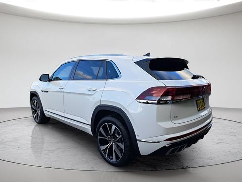 New 2026 Volkswagen Atlas Cross Sport SEL Premium R-Line AWD/4WD image 6