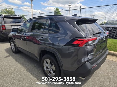 Used 2024 Toyota RAV4 XLE w/ Convenience Package FWD image 4