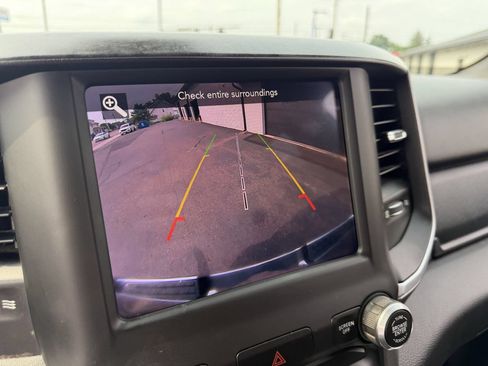 Used 2019 RAM 1500 Big Horn AWD/4WD image 25