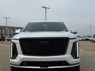 Certified 2025 Cadillac Escalade ESV Sport Platinum w/ LPO, Floor Liner Package video 2