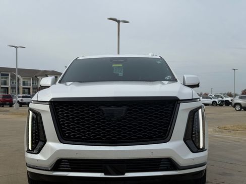 Certified 2025 Cadillac Escalade ESV Sport Platinum w/ LPO, Floor Liner Package image 2