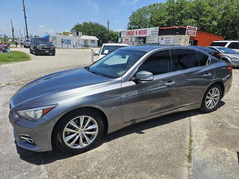 Used 2015 INFINITI Q50 Premium w/ Navigation Package RWD image 4