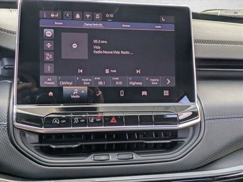 New 2026 Jeep Compass Latitude AWD/4WD image 15