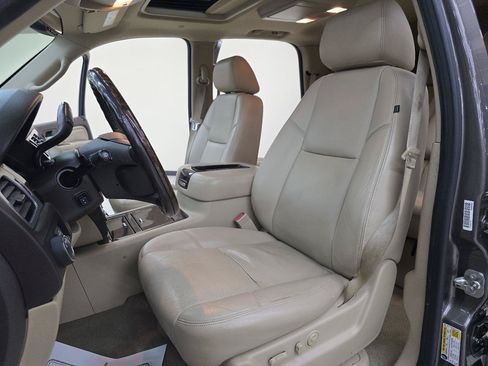 Used 2013 GMC Yukon Denali RWD image 17