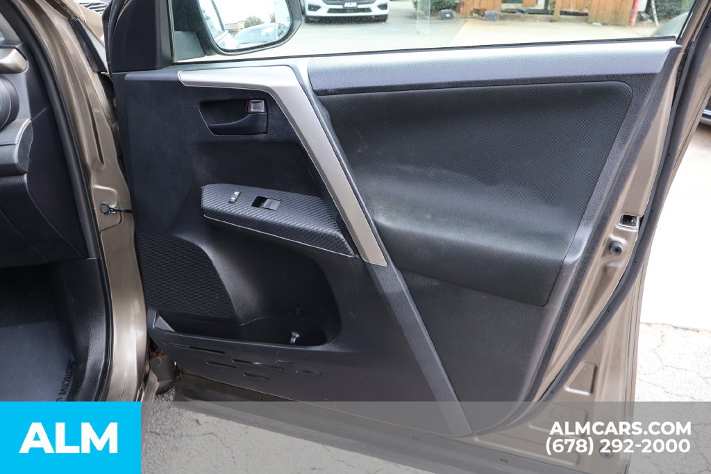 Used 2014 Toyota RAV4 LE FWD image 28