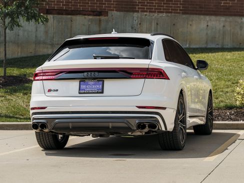 Used 2023 Audi SQ8 Prestige AWD/4WD image 4