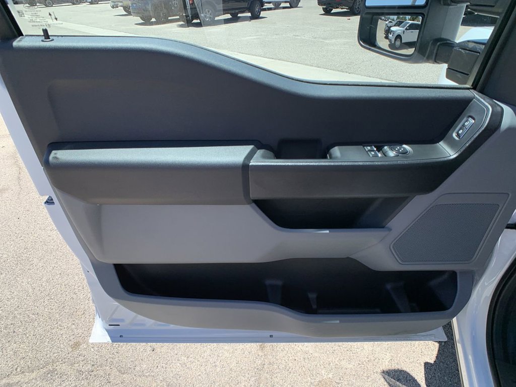 New 2025 Ford F350 XL w/ XL Chrome Package RWD image 43