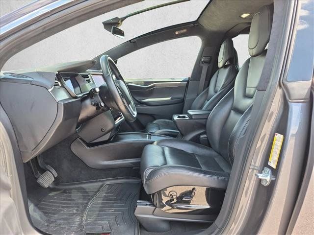 Used 2016 Tesla Model X 70D AWD/4WD image 15