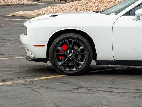 Used 2020 Dodge Challenger SXT w/ Blacktop Package image 8