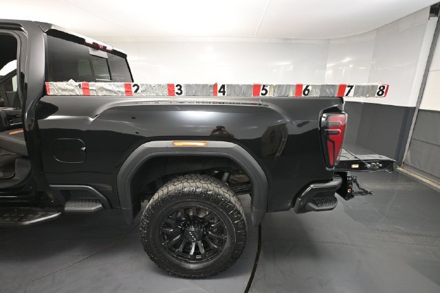 Used 2024 GMC Sierra 2500 AT4 w/ Technology Package AWD/4WD image 33
