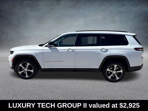 Used 2024 Jeep Grand Cherokee L Limited w/ Luxury Tech Group II AWD/4WD image 2