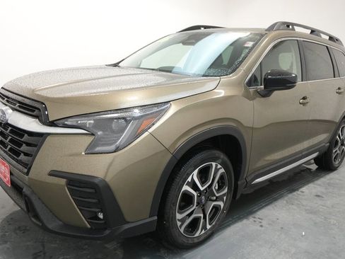 New 2026 Subaru Ascent Limited AWD/4WD image 3