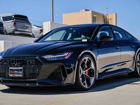 New 2026 Audi RS 3 image 3