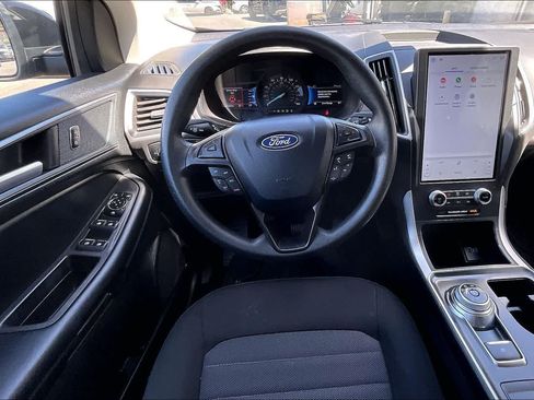 Certified 2024 Ford Edge SE w/ Black Appearance Package AWD/4WD image 14
