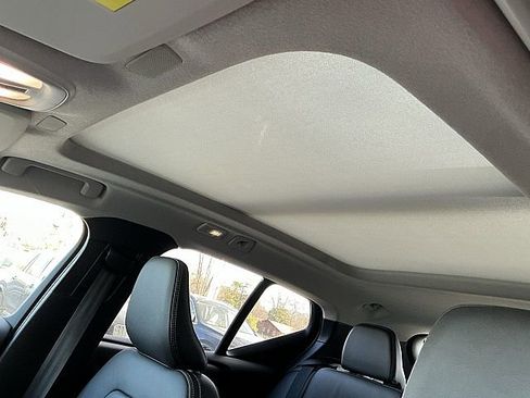 New 2026 Volvo XC40 B5 Ultra w/ Climate Package image 16