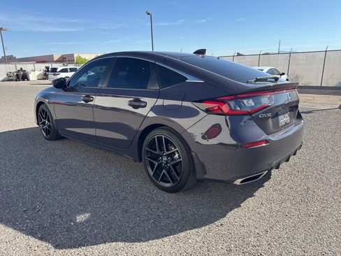 Used 2024 Honda Civic Sport Touring image 5