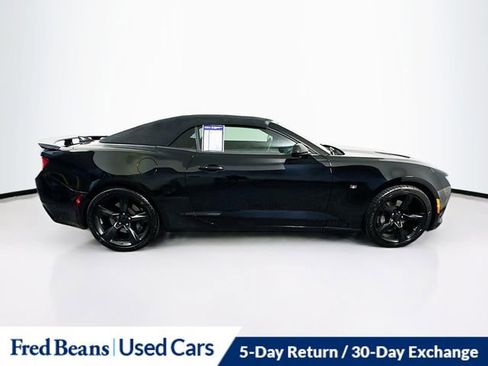 Used 2017 Chevrolet Camaro SS RWD image 12
