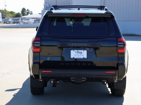 New 2025 Toyota 4Runner SR5 image 7
