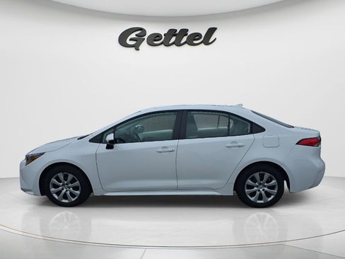 Used 2024 Toyota Corolla LE image 7