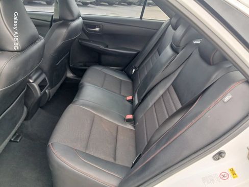 Used 2017 Toyota Camry SE FWD image 13