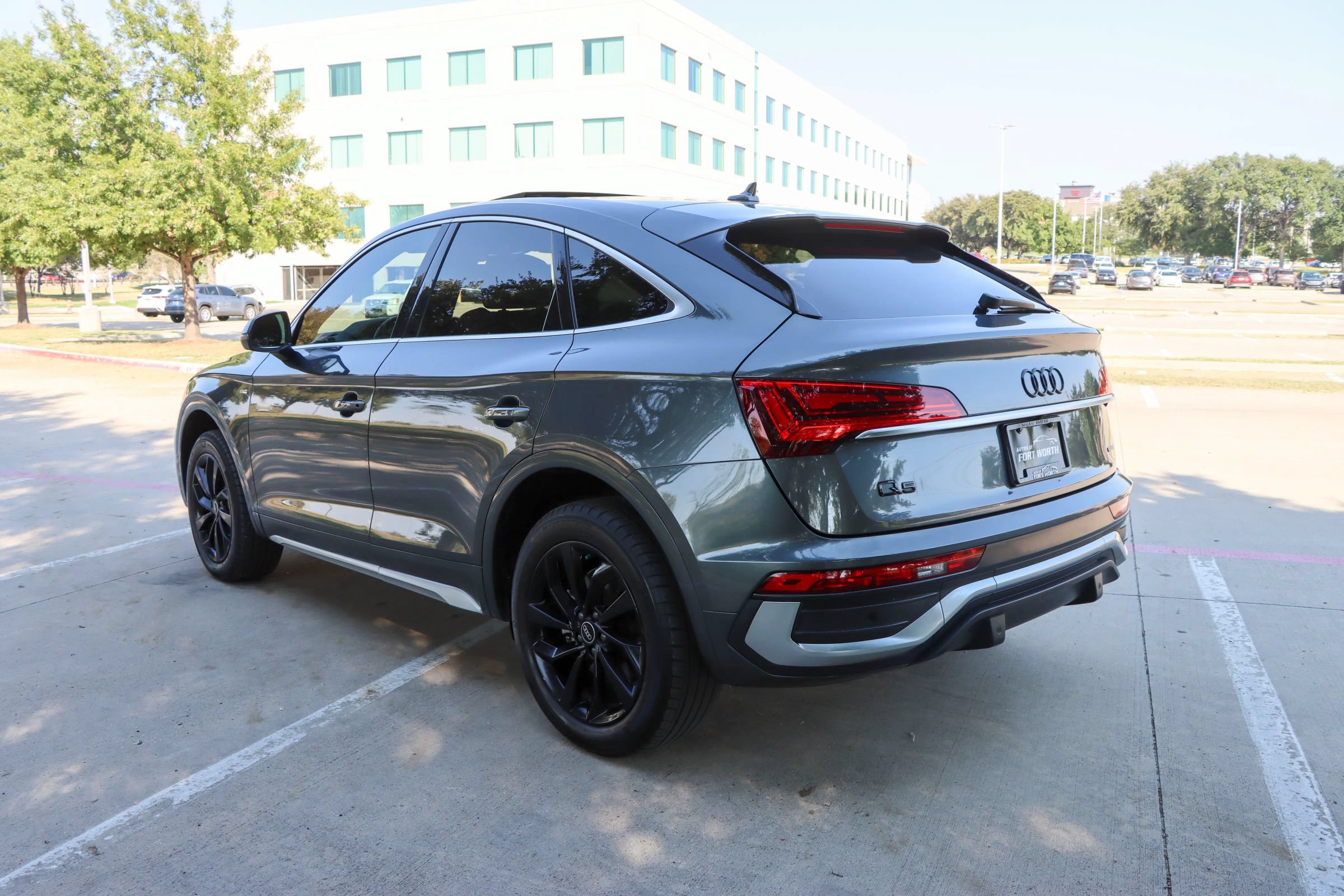 Used 2022 Audi Q5 2.0T Premium AWD/4WD image 5