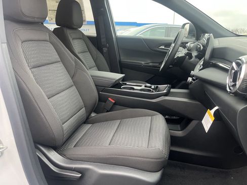 New 2026 Chevrolet Equinox LT w/ Safety and Technology Package AWD/4WD image 14