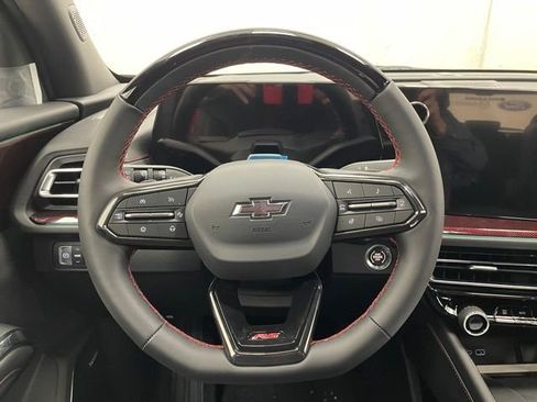 New 2026 Chevrolet Traverse RS w/ LPO, Floor Liner Package image 12