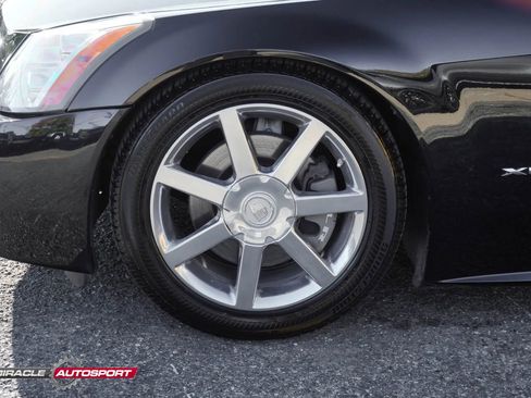 Used 2005 Cadillac XLR image 13