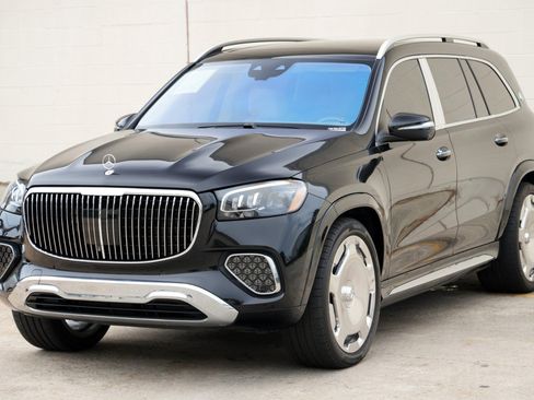 Used 2024 Mercedes-Benz Maybach GLS 600 4MATIC image 82