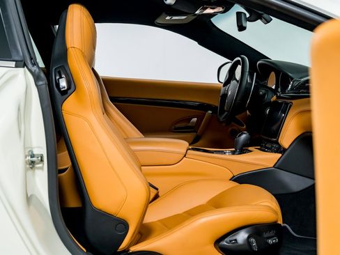 Used 2018 Maserati GranTurismo Sport image 24