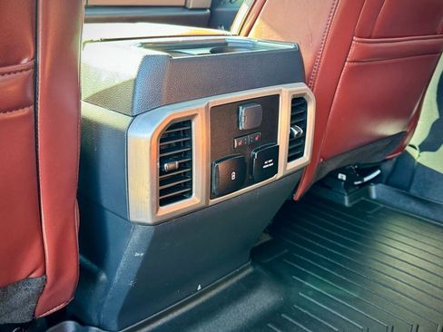 Used 2022 Ford F250 Platinum w/ FX4 Off-Road Package image 15