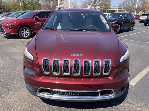Used 2018 Jeep Cherokee Limited w/ Luxury Group image 6
