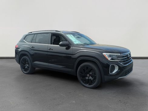 New 2026 Volkswagen Atlas SE image 7