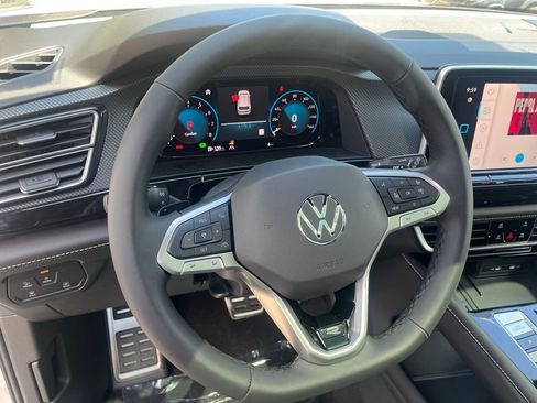 New 2026 Volkswagen Atlas Cross Sport SEL Premium R-Line image 9