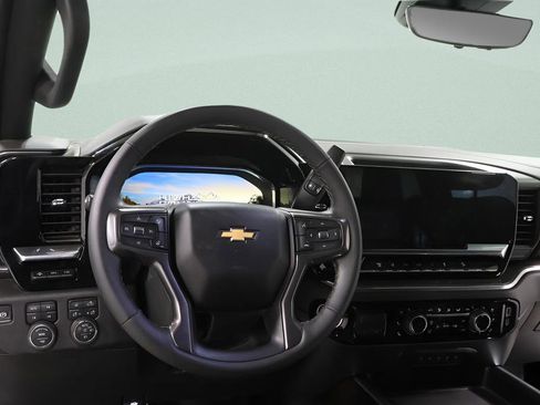 Used 2025 Chevrolet Silverado 3500 High Country w/ High Country Premium Package AWD/4WD image 9
