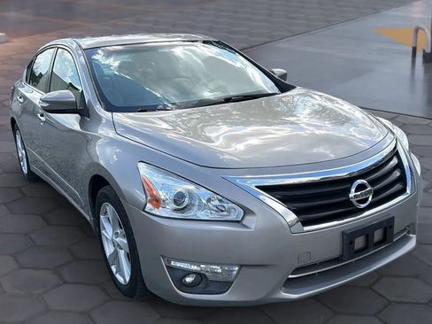 Used 2013 Nissan Altima 2.5 SV w/ 2.5SV Convenience Pkg image 16