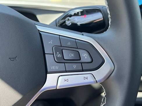 New 2026 Volkswagen Tiguan SE image 16