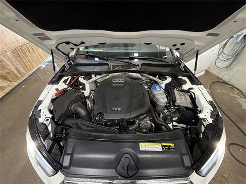 Used 2017 Audi A4 2.0T Premium image 26