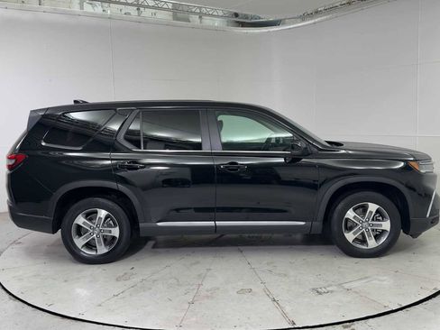 Used 2024 Honda Pilot EX-L image 9