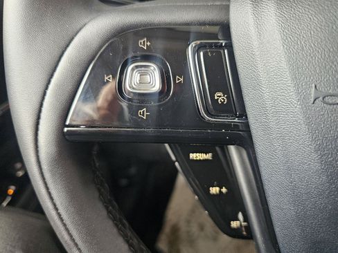 Used 2025 Lincoln Corsair AWD w/ Equipment Group 101A image 22