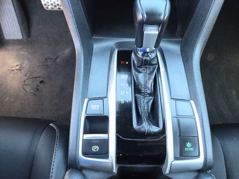Used 2020 Honda Civic Sport image 25