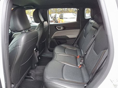 Certified 2023 Jeep Compass Limited AWD/4WD image 11