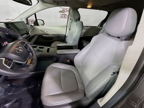 Certified 2024 Toyota Sienna XLE w/ XLE Plus Package AWD/4WD image 28