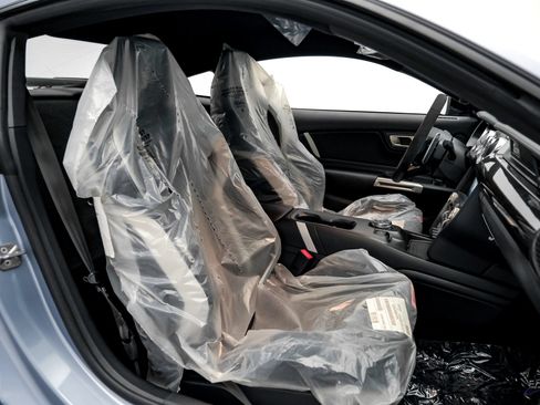 Used 2022 Ford Mustang Shelby GT500 w/ Carbon Fiber Track Pack RWD image 42