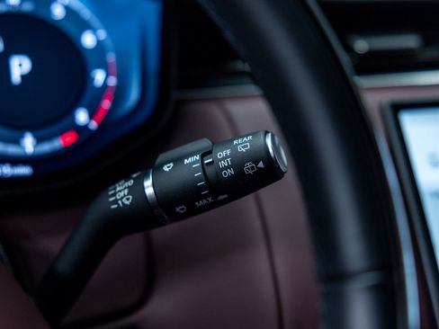 Used 2025 Land Rover Range Rover Autobiography AWD/4WD image 46
