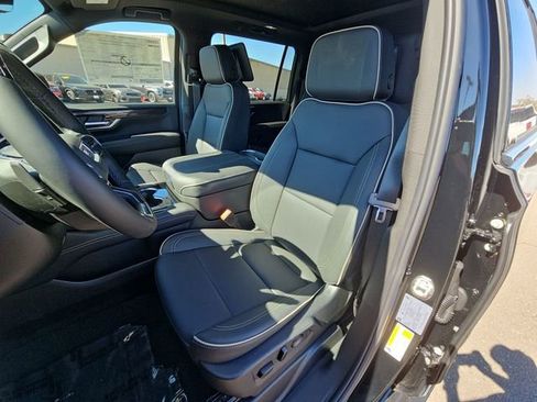 New 2026 GMC Yukon XL Elevation w/ Elevation Premium Package image 16